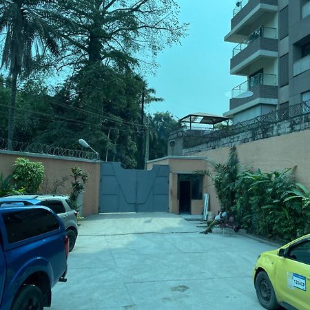 Pyramide II Otel Kinşasa Dış mekan fotoğraf